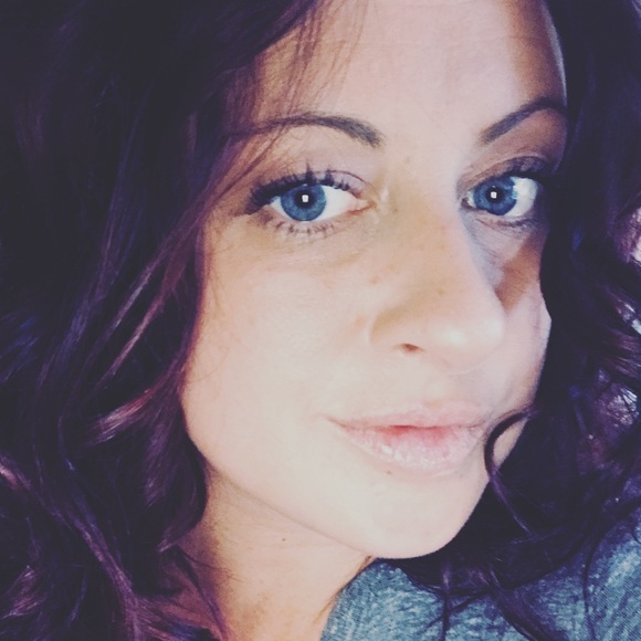 Meet your Posher, Ali - Picture 6 of 8